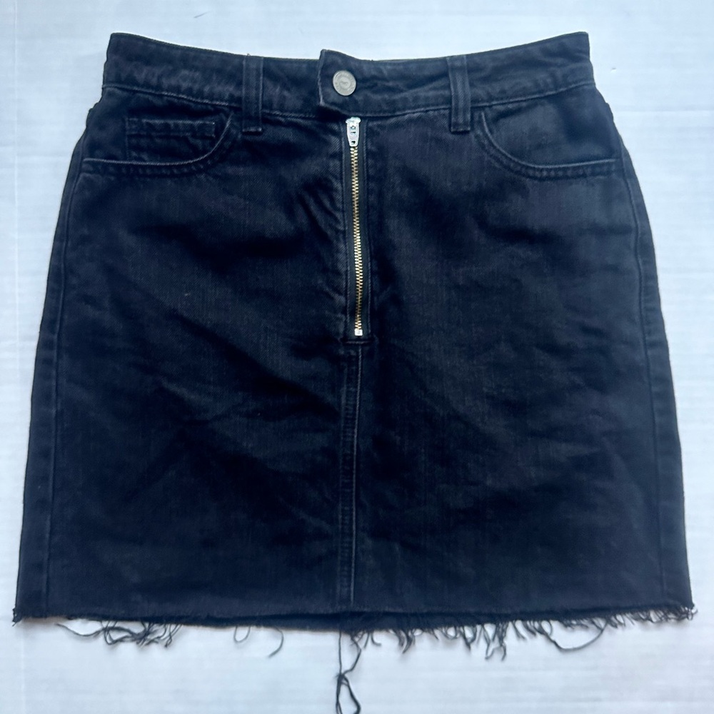 Hollister black womens denim skirt size 5/27